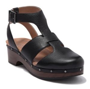 NWT Vionic | strap clog